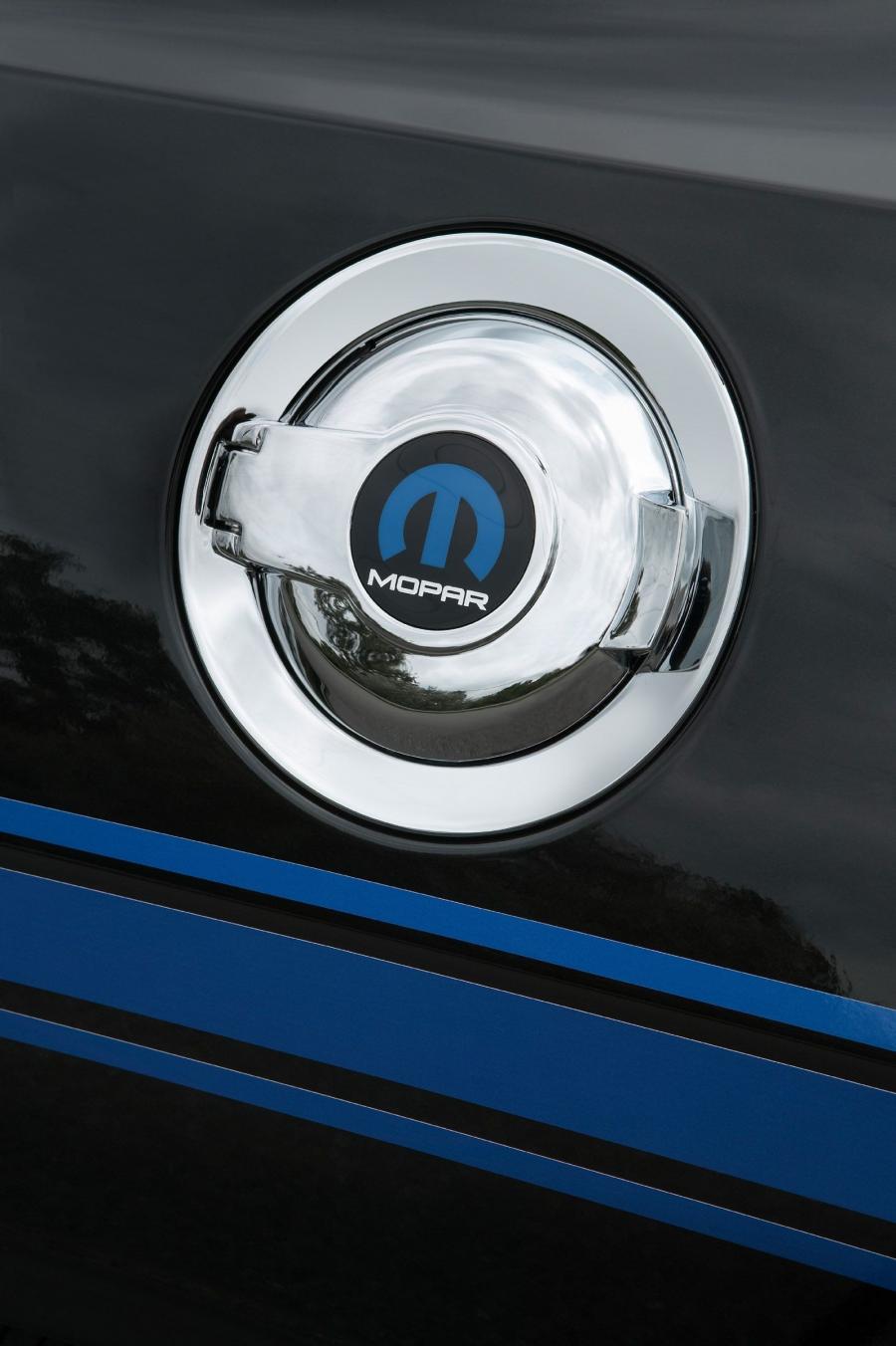  Mopar Challenger 2010 года  (фото 3 из 16)